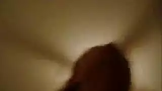 فتاة ترانس تأخذ القضيب في كل فتحة