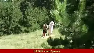 كلبات عراقيات تمتلئ بالسائل المنوي