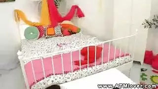 جلسة جنس صريحة مع أثداء كبيرة