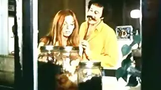 أفلام إباحية للنخبة: نجمات في مشاهد دردشة جنسية صريحة