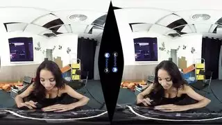 اليسا ونيك فموي