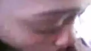 مص قوي للقضيب يؤدي إلى اختراق عنيف للمهبل