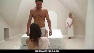 أوجي زيتي مثير: إباحية مساج باختراق مزدوج