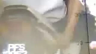 جنس علني على الدراجة النارية ركوب قوي في الخارج