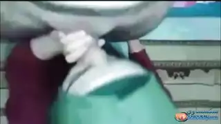 خيال الجنس الفموي العميق لفتاة عربية محجبة بأسلوب أفلام إباحية