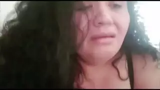 مشهد سحاقي مثير: نيكول سيمبسون في لعق الثدي والإثارة