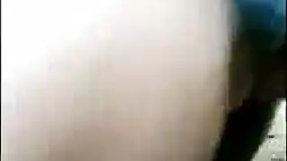 أسود على وحش: سكس حيوانات هاردكور مع حصانين داكنين