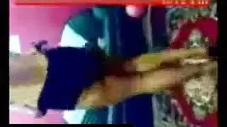 مشهد إيلاج مزدوج صارم: راقصة مصرية محجبة تمارس الجنس مع شابين مثيرين