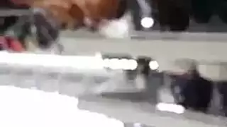 شرموطة من غير كيلوت تنيك كسها في الحمام