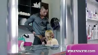 فرج محترف يأخذ كل قضيب على محمل الجد