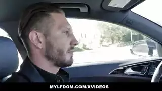 جنس جماعي ساخن مع نساء ناضجات وصديقتهن