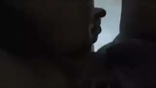 شهوة عائلية خفية: الأخت تقدم مؤخرتها للاختراق الشرجي