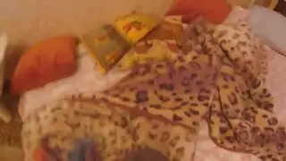 عاهرة شقراء ممتلئة الصدر تنتشر لعملية اختراق عميق