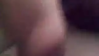 وشم مقلاع على شقراء في فيديو جنس صريح