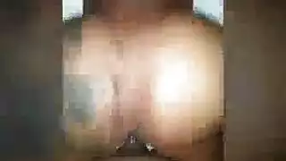 صراع من أجل التفوق يتحول إلى جنس جماعي صريح