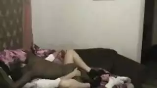 إجازة التزلج تتحول إلى مشهد إباحي بين شقراء وأسود