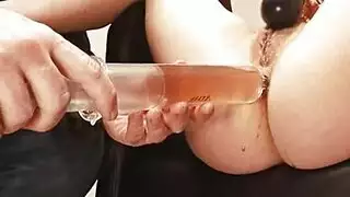 ربط الحذاء حقنة شرجية الديك صغير