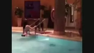 سما المصري مُطلَقة: كل الفتحات، كلها بورن قاسي