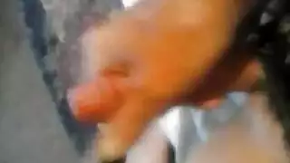 عاهرات مراهقات يتخطين الانتظار ويغوصن مباشرة في مداعبة سحاقية صريحة