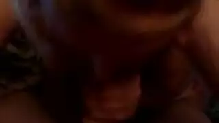 الشقراء الممتلئة تمارس جنس شرجي مزدوج وتأخذ قذف مزدوج في فيلم إباحي تخييم