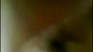 إثارة مرتدية الملابس تؤدي إلى فعل إباحي عارٍ وصريح