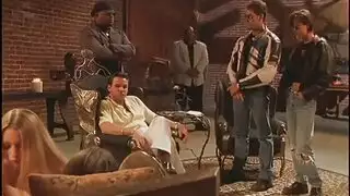 حركة سحاقيات نهارية: تقبيل باللسان ولعبة بظر