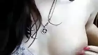 التلميس الخشن يؤدي إلى قضيب صريح لروسية مثيرة