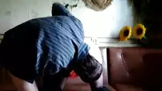 إباحية عيد الحب: بنت مدللة تتعرض لقضيب عميق