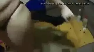 رقصة مثيرة لفتاة مصرية ممتلئة تتحول إلى جماع عنيف