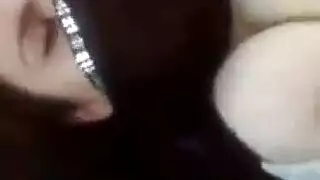 نيك سيارات إكس إكس إكس: بدوية تخون وتأخذ زب