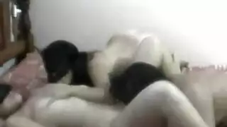 آلة نيك سعودية وبنات خليجيات متحمسات