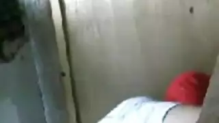 شهوة مكتبية: نيك جامح على الطاولة مع زميل متزوج