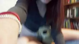 وضعية الكلب مع الحيوانات: تلمس نفسها ثم يتم تركيبها