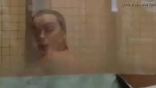 إباحية صريحة: أسطورة فارس المحلة