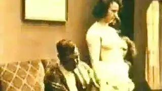 إباحية سادية قاسية: صفع، تعذيب البزاز، وتمديد الكس