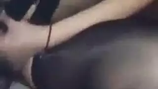 زبه صغير مش طاليها