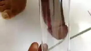 عاهر جنوب أفريقي غير مختون يدك كسًا ضيقًا رطبًا بقوة