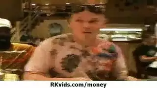 حوريات سوريات في حركة جنسية ثلاثية صريحة