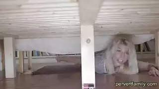 الترابط العائلي يتحول إلى أوgy جنسي قوي بين الأخوات والإخوة