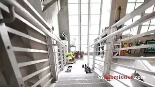 اُضبطت وهي تسرق فعاقبها بنيك عنيف وقاسي