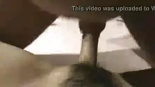 أشعر فرج وحشي يتلقى ضربات قاسية