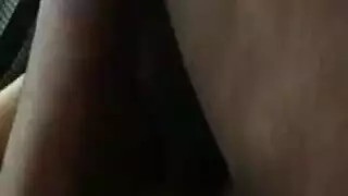 فتاة عربية هنجرية تدلك نفسها قبل أن تأخذ زباً كبيراً