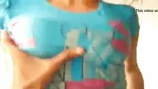 بورن هواة منزلي: العاهرة تركب الزب وتمتصه بعمق بقوة