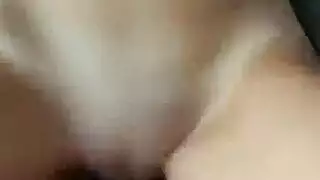 نيك ناري بين شقراء ورجلها