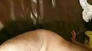 مصعد أصدقاء أمي شعر طويل