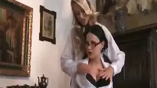 جامحة بشوتها مترجم