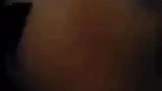 مغازلة الرقص العربية تعرض فرجها الضيق للضرب