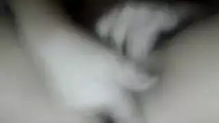 أخوات بالتبني تمت ممارسة الجنس معهن بقسوة في وضعية مزدوجة