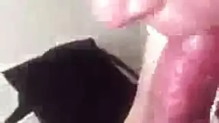 حركة مص قضيب مزدوجة مع عاهرتين قذرتين