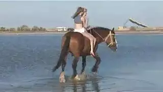 خمر الألمانية الدهون ناضجة وصاخبة